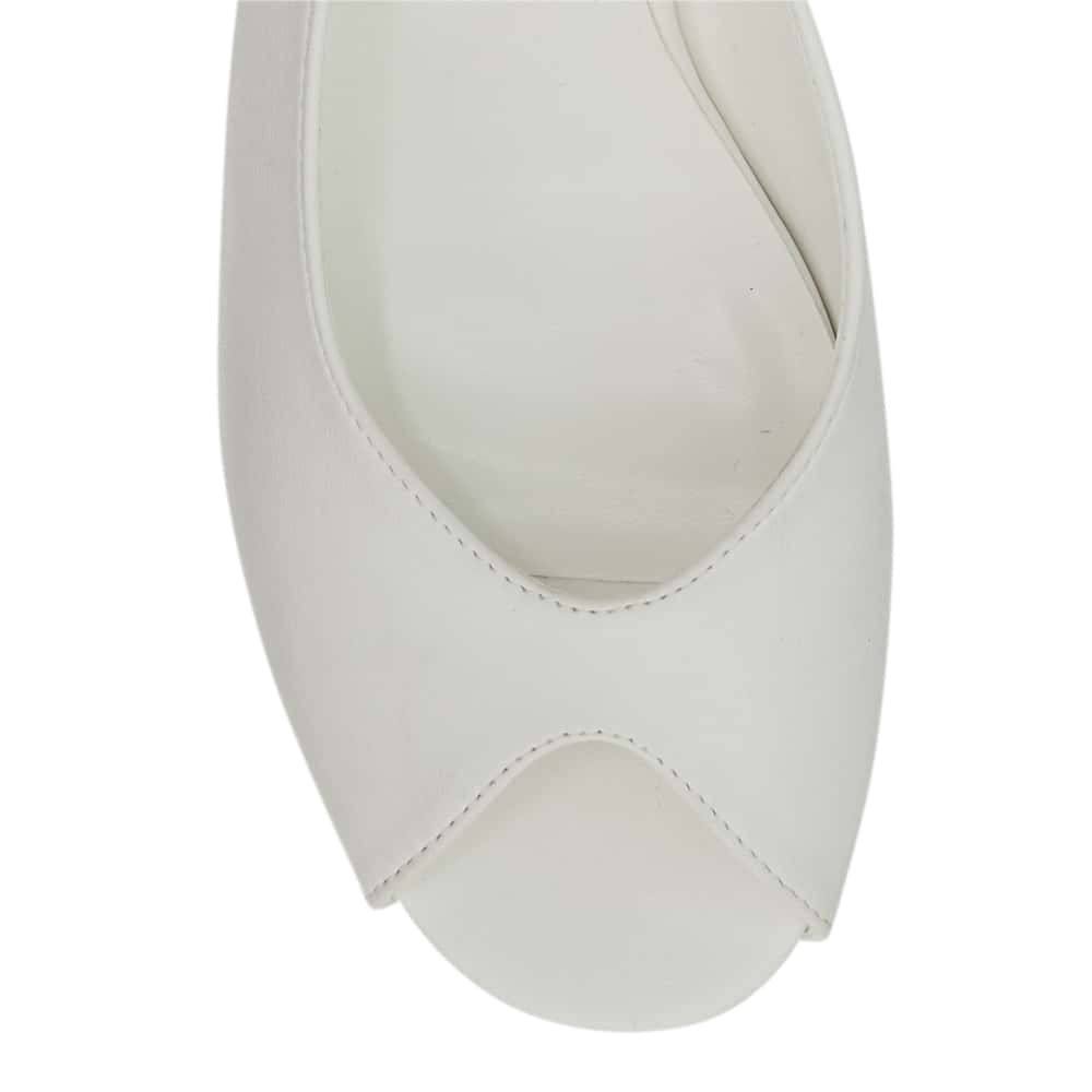 Hade Heel in White Smooth