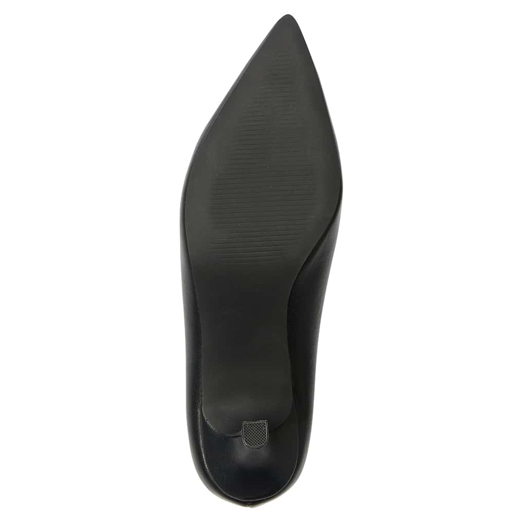 Harold Heel in Black Smooth