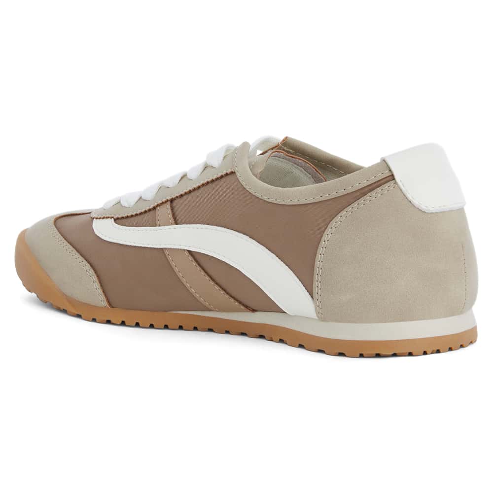 Harriet Sneaker in Brown Multi