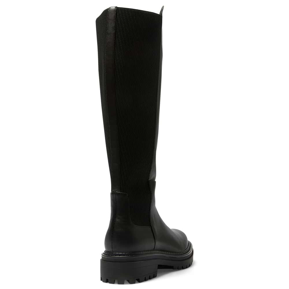 Hunter Boot in Black Smooth