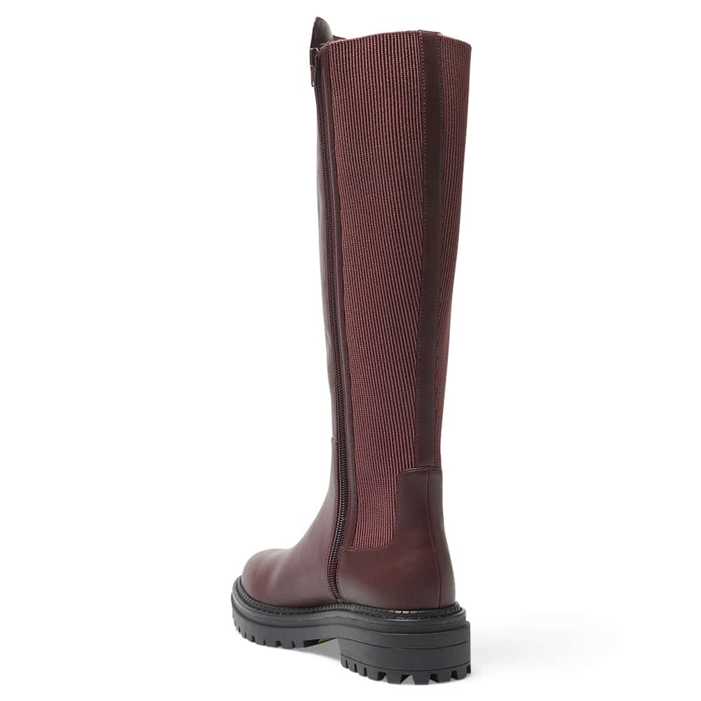 Hunter Boot in Burgundy Smooth Smooth