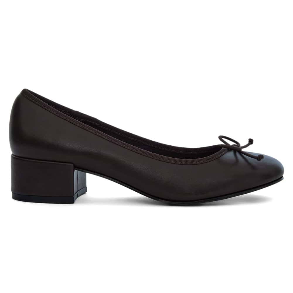 Janet Heel in Chocolate Smooth