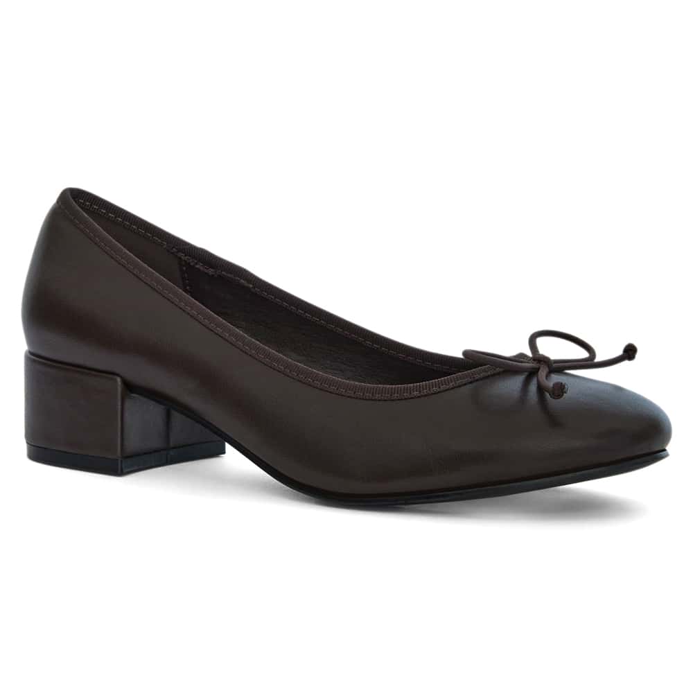 Janet Heel in Chocolate Smooth