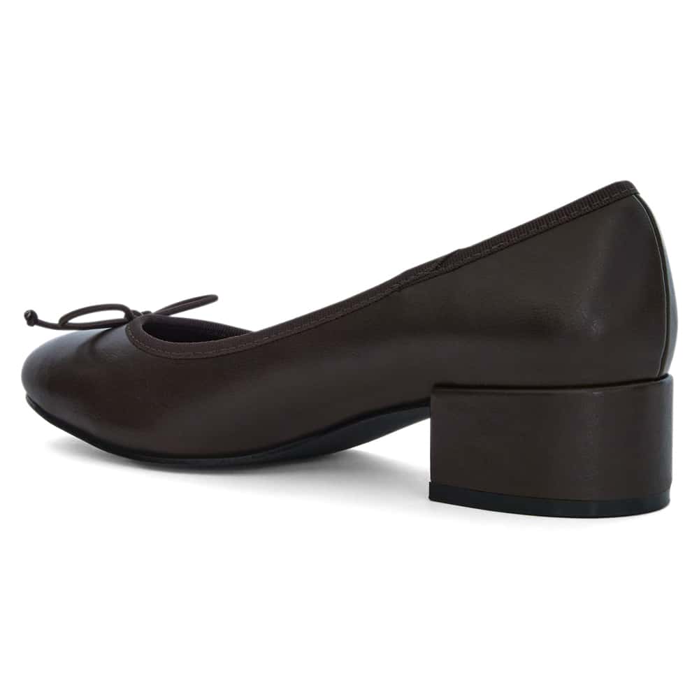 Janet Heel in Chocolate Smooth