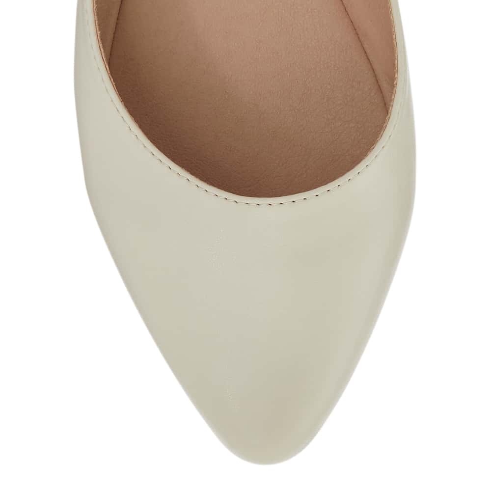 Joyce Ballet Flat in Ivory Smooth