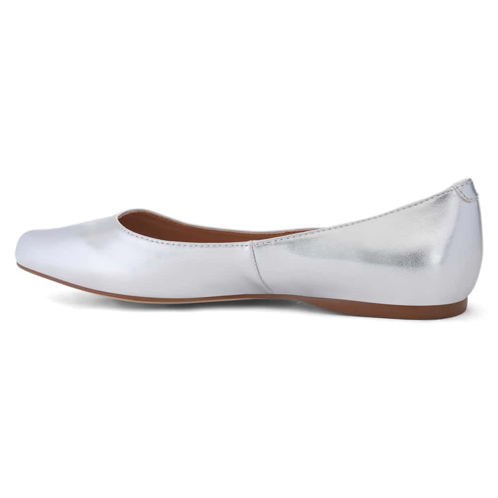 Joyce Ballet Flat in Silver Smooth