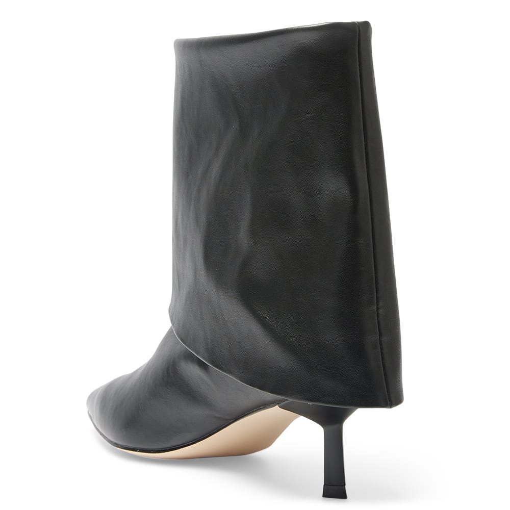 Julian Boot in Black Smooth