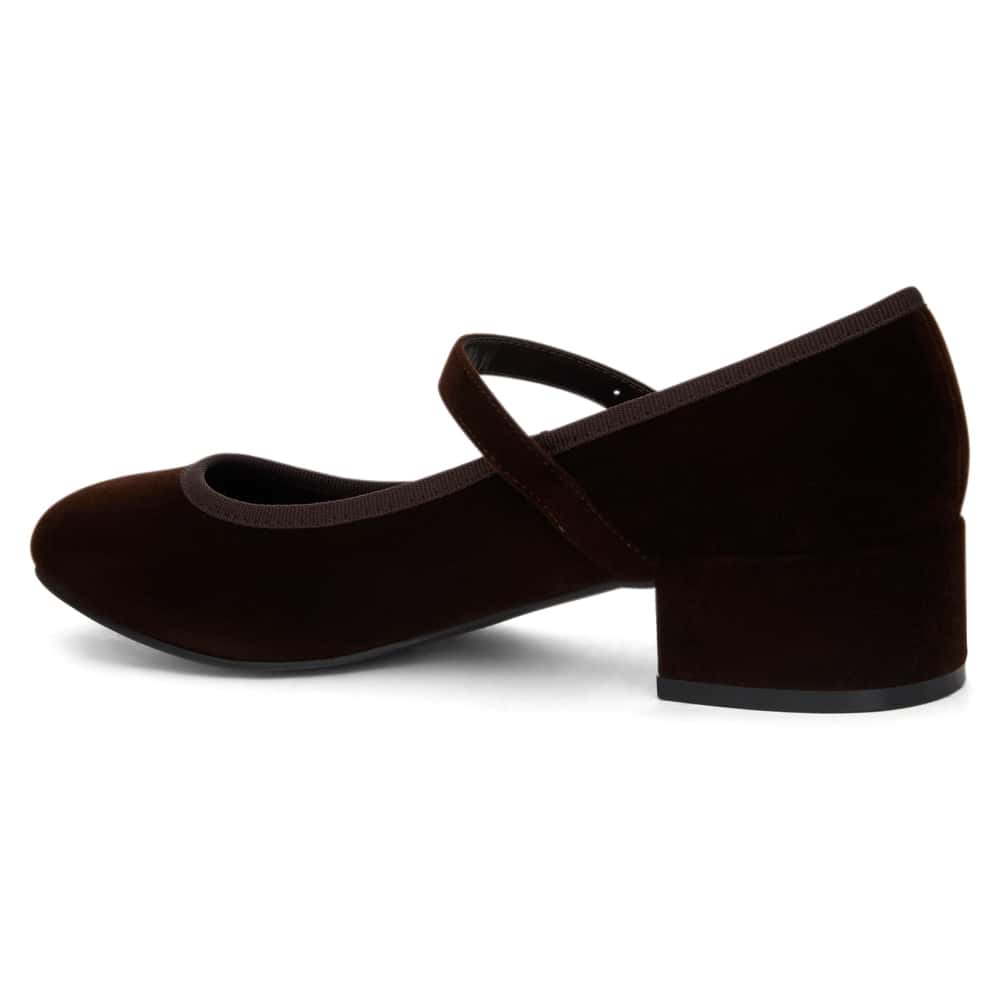 Juliet Heel in Chocolate Velvet Velvet