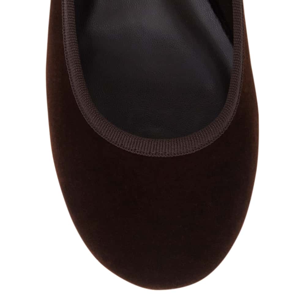 Juliet Heel in Chocolate Velvet Velvet