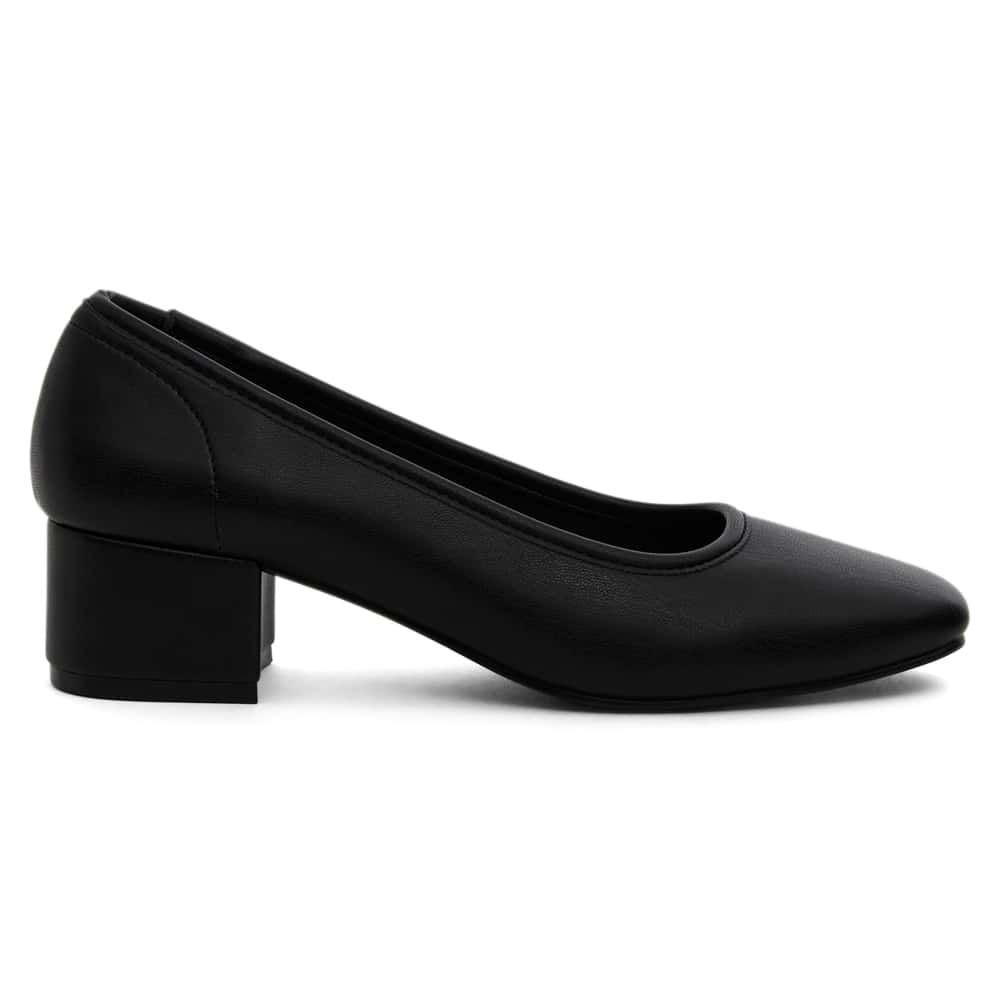 Kala Pumps in Black Smooth