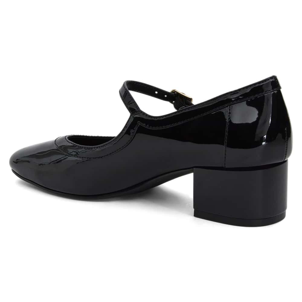 Kimmi Pumps in Black Patent
