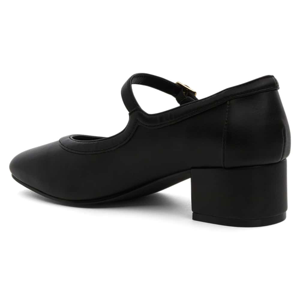 Kimmi Pumps in Black Smooth