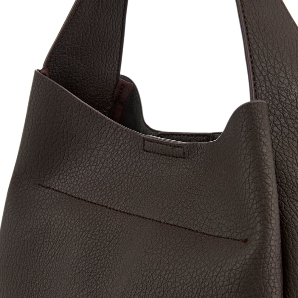 Kori Bag in Chocolate Pebble
