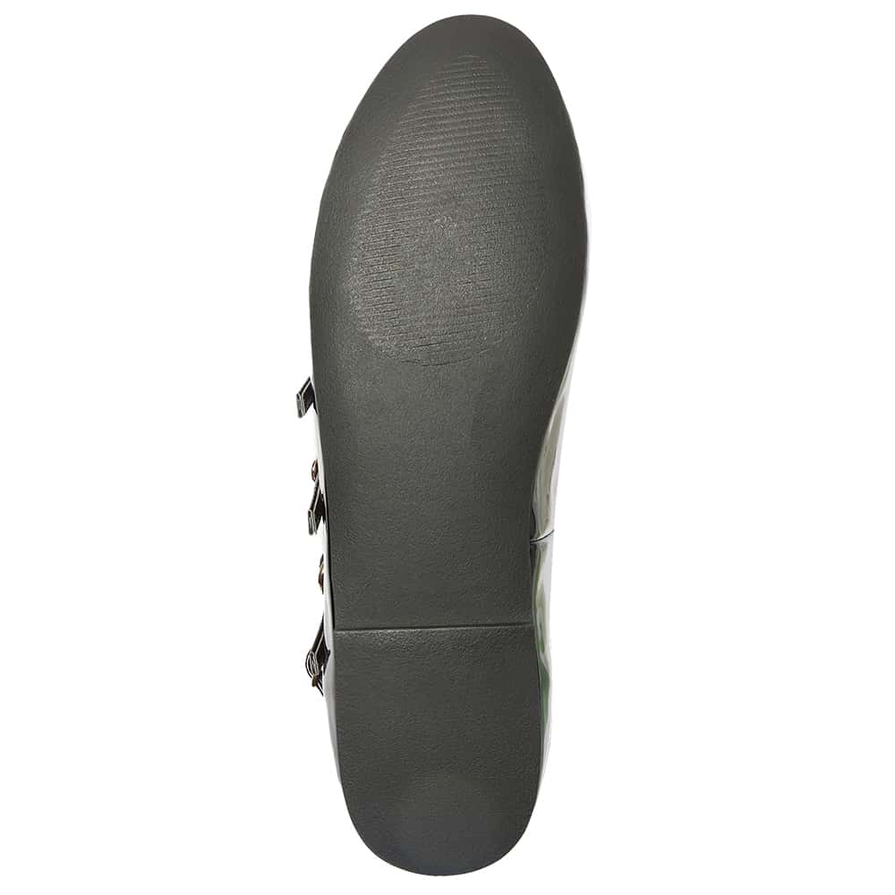 Layla Flat in Black Smooth