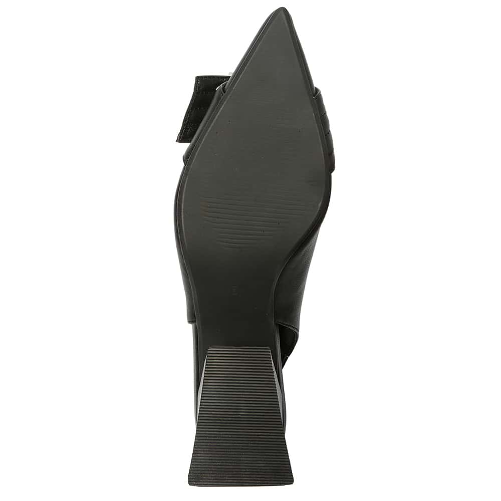 Legacy Heel in Black Smooth
