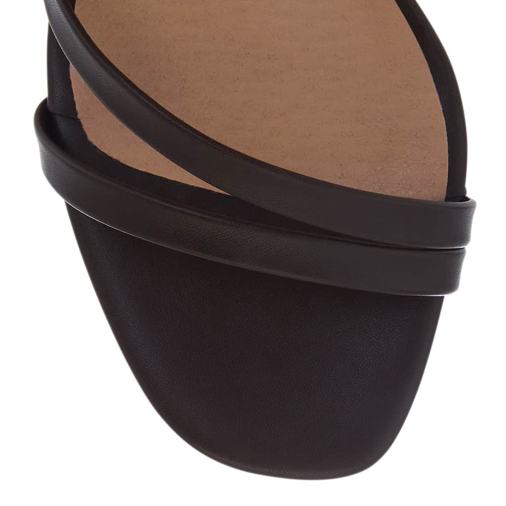 Lulu Heel in Chocolate Smooth