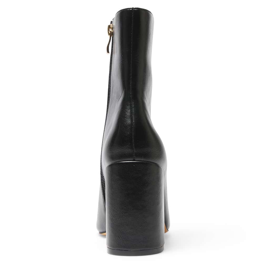 Marlo Boot in Black Smooth