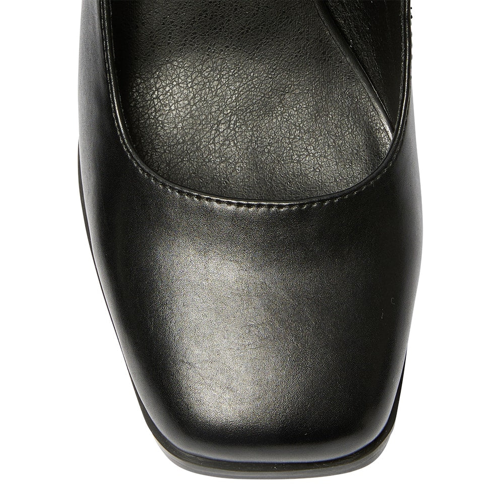 Metro Heel in Black Smooth