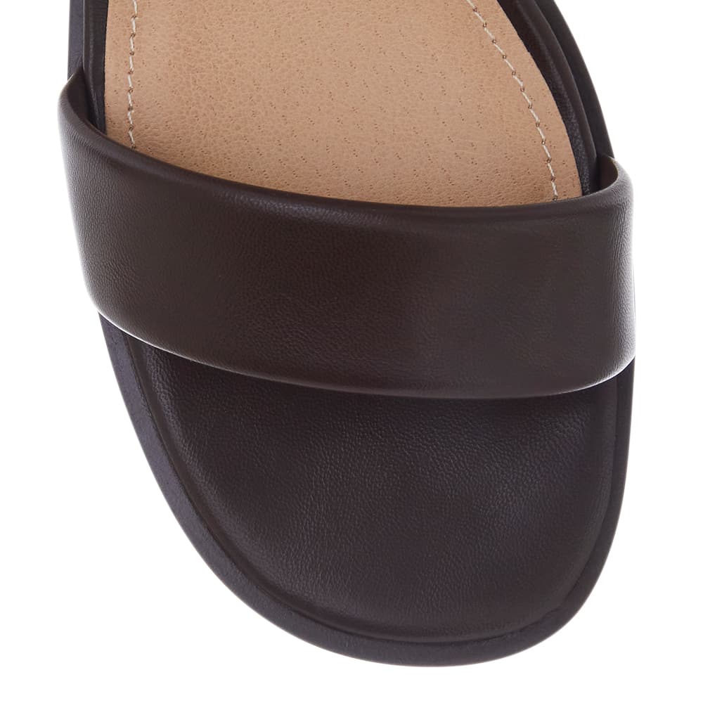 Mia Heel in Chocolate Smooth