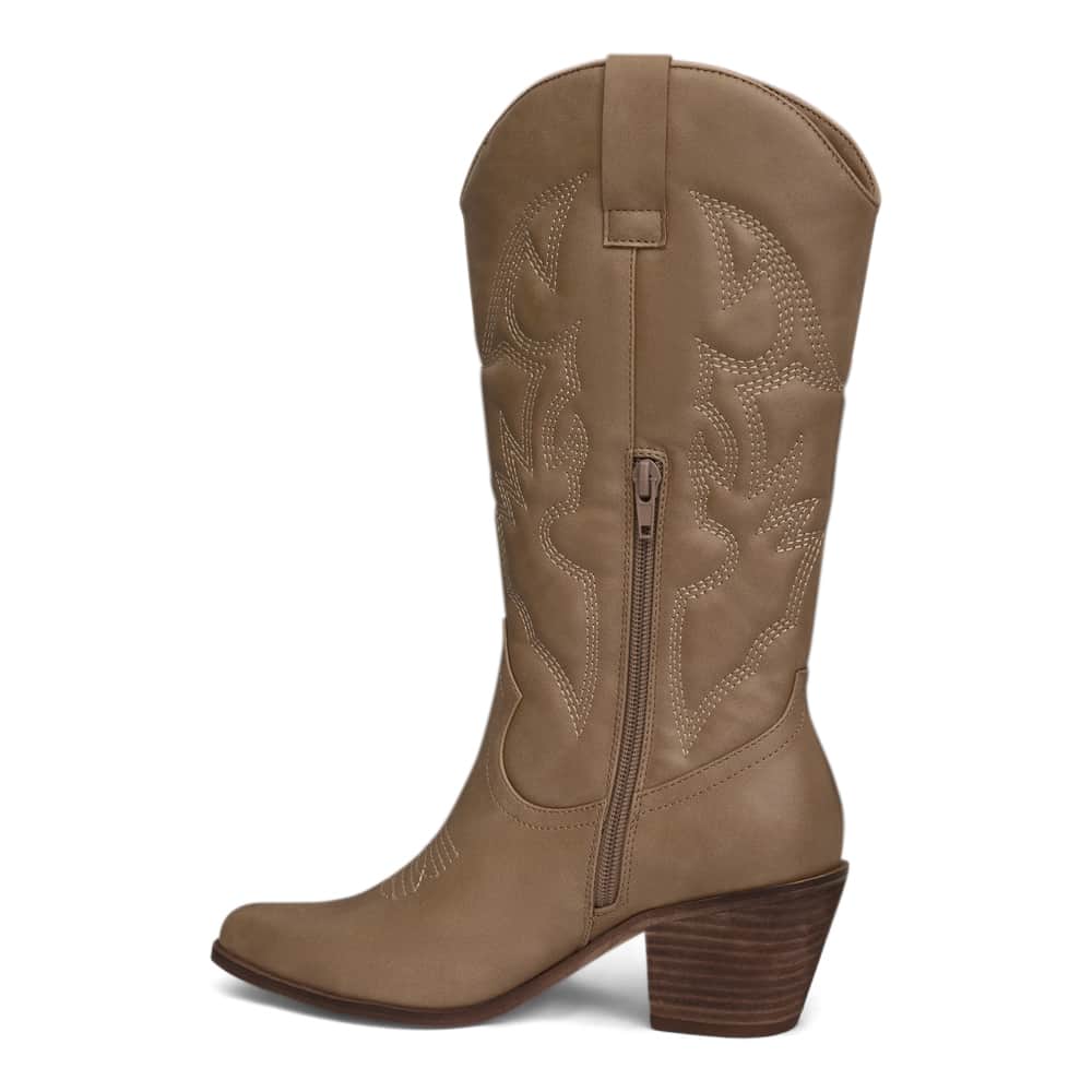Nash Boot in Natural Smooth