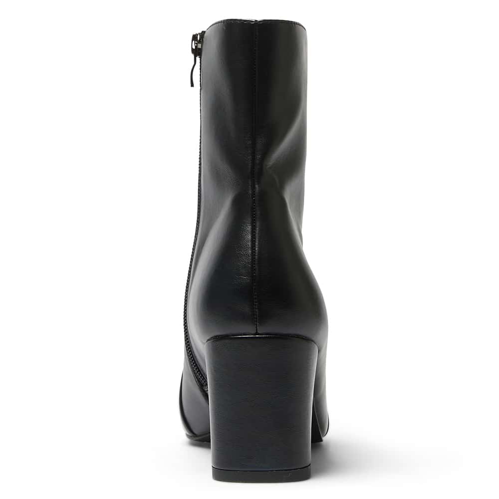 Nitro Boot in Black Smooth