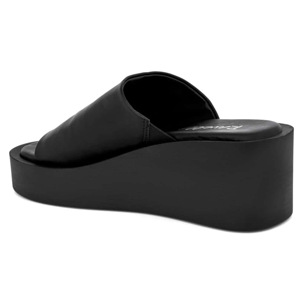 Noah Heel in Black
