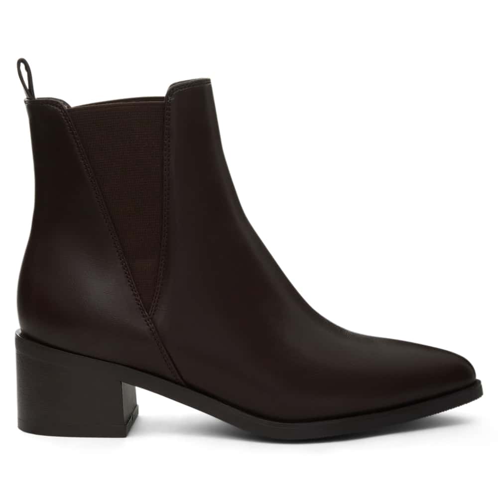 Noble Boot in Chocolate Smooth