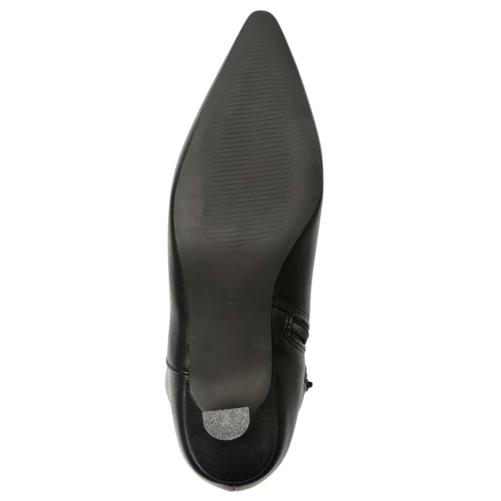 Paloma Boot in Black Smooth