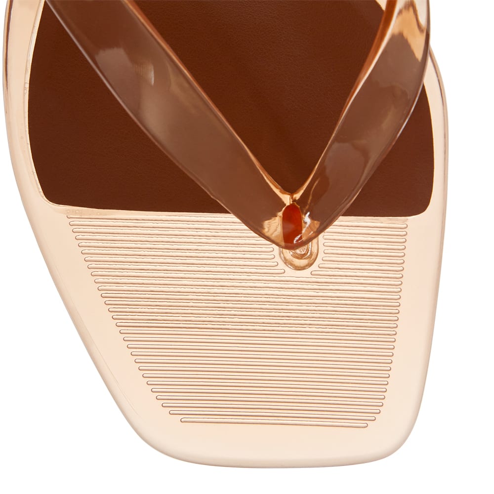 Pamela Thongs in Brown Jelly