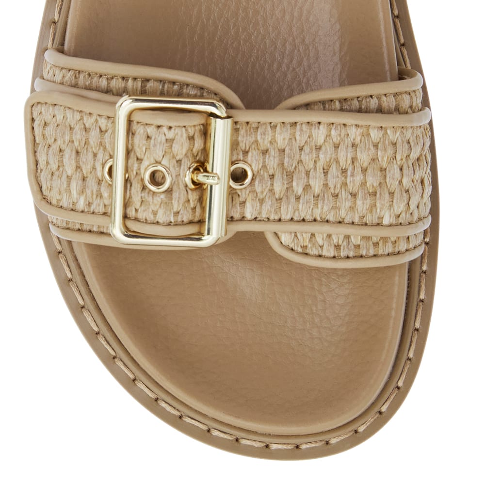 Poncho Slide in Natural Raffia