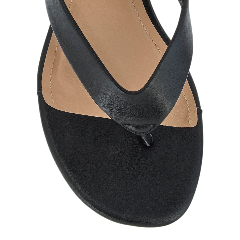 Quinn Heel in Black Smooth