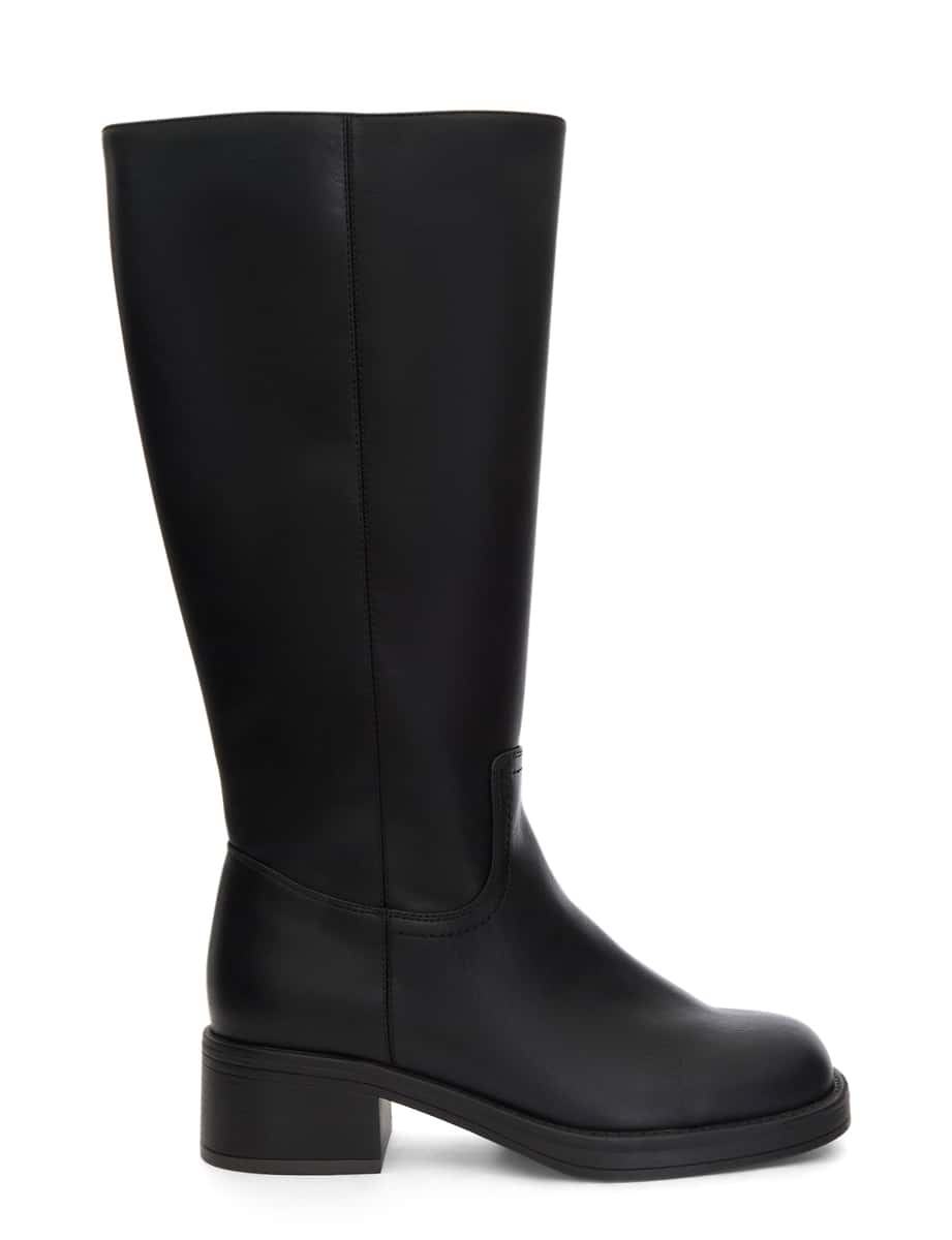 Rebel Boot in Black Smooth