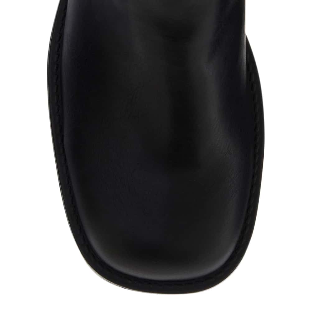 Rebel Boot in Black Smooth