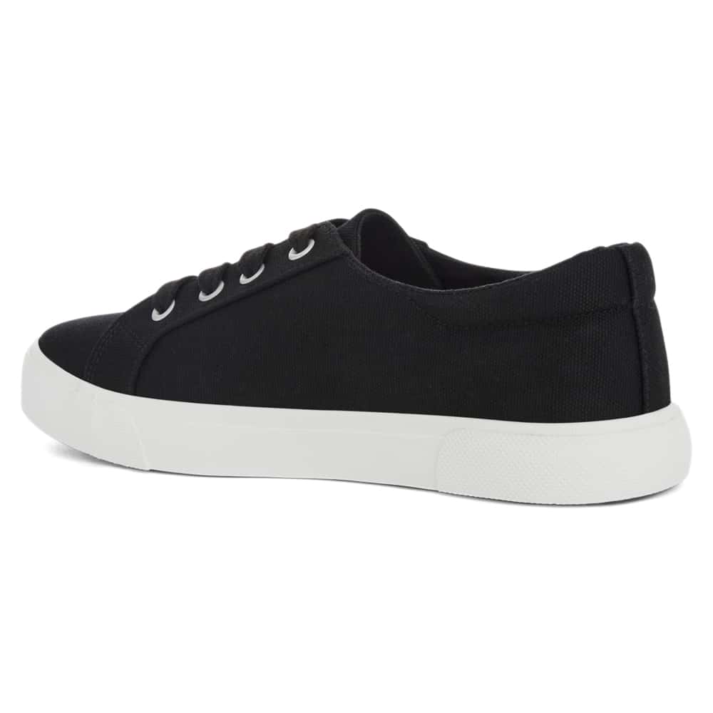 Rebound Sneaker in Black