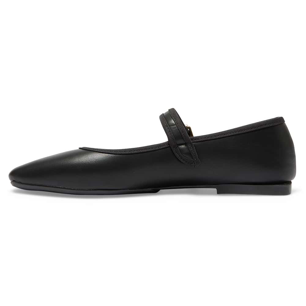 Romy Flat in Black Smooth