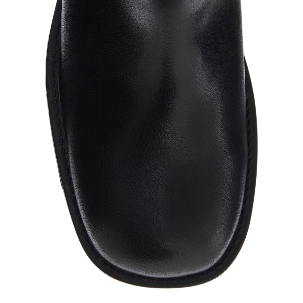 Rova Boot in Black Smooth