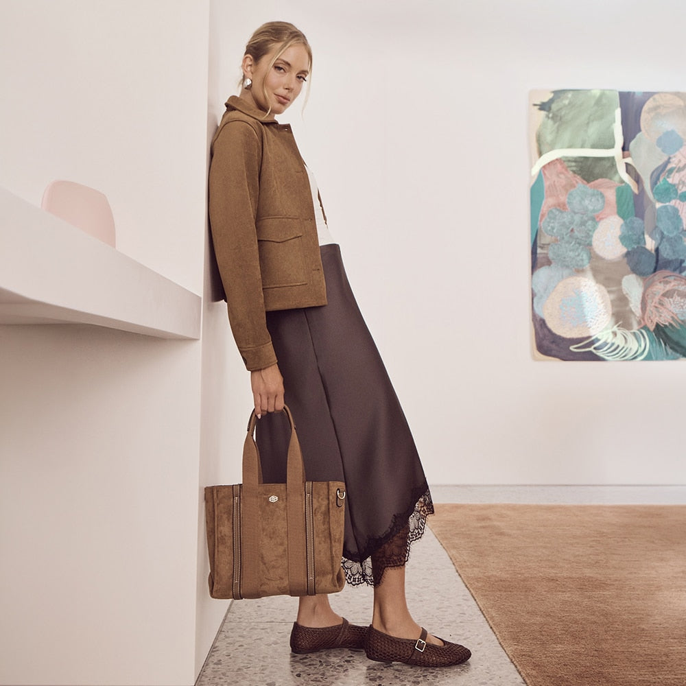 Sadie Handbag in Tan