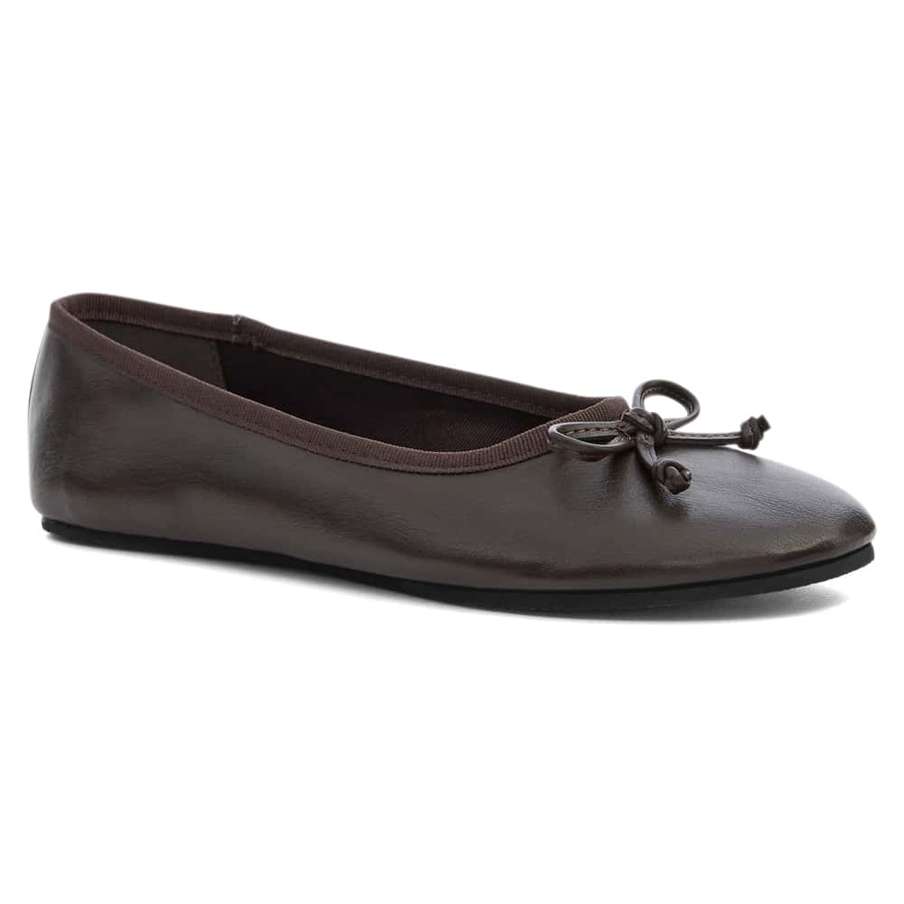Samantha Ballet Flat in Chocolate Smooth