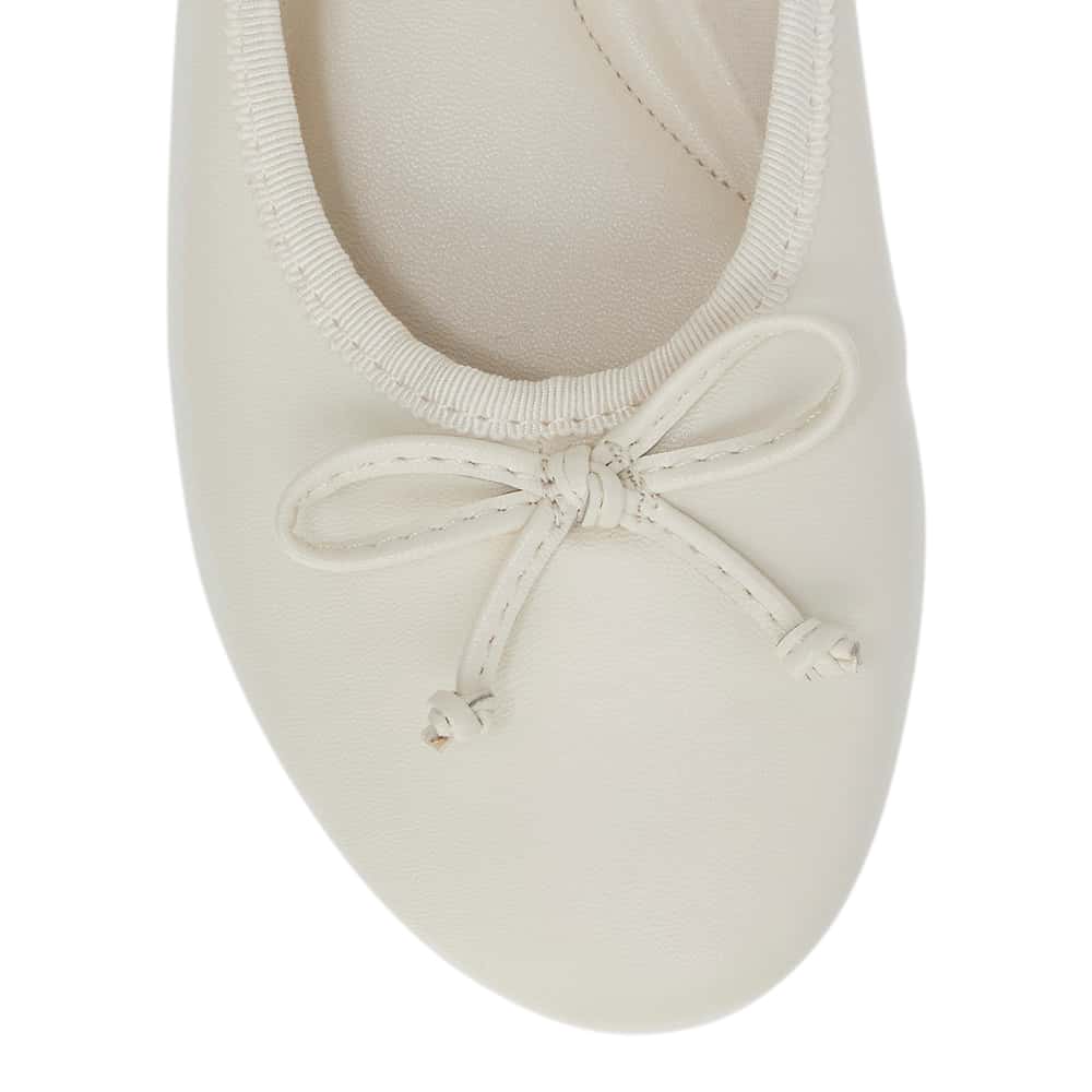 Samantha Ballet Flat in Ivory Smooth