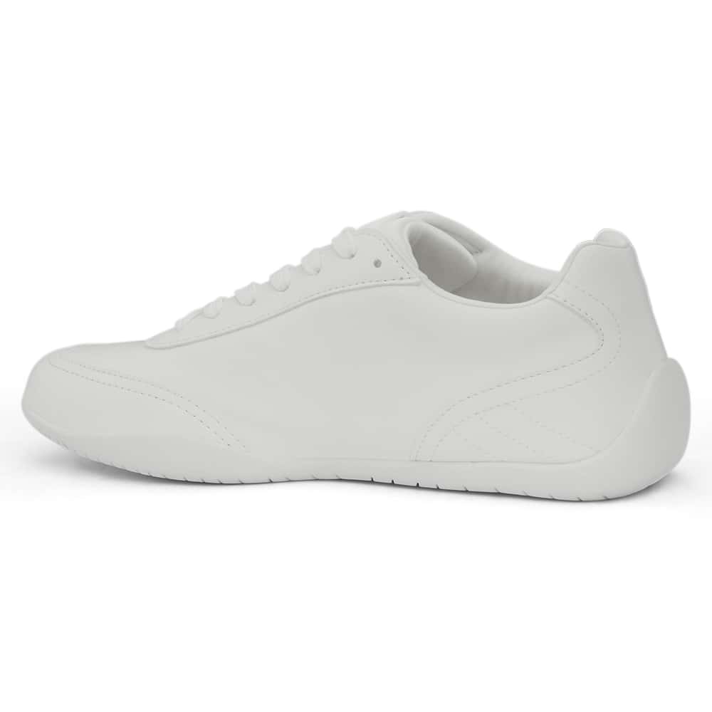 Score Sneaker in White