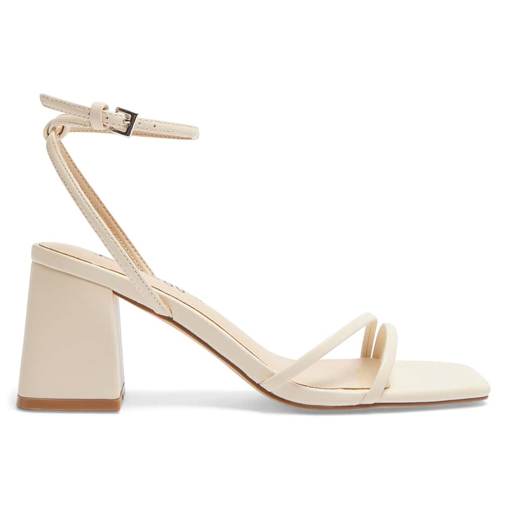 Shay Heel in Bone Smooth