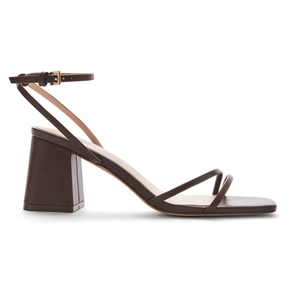 Shay Heel in Chocolate Smooth