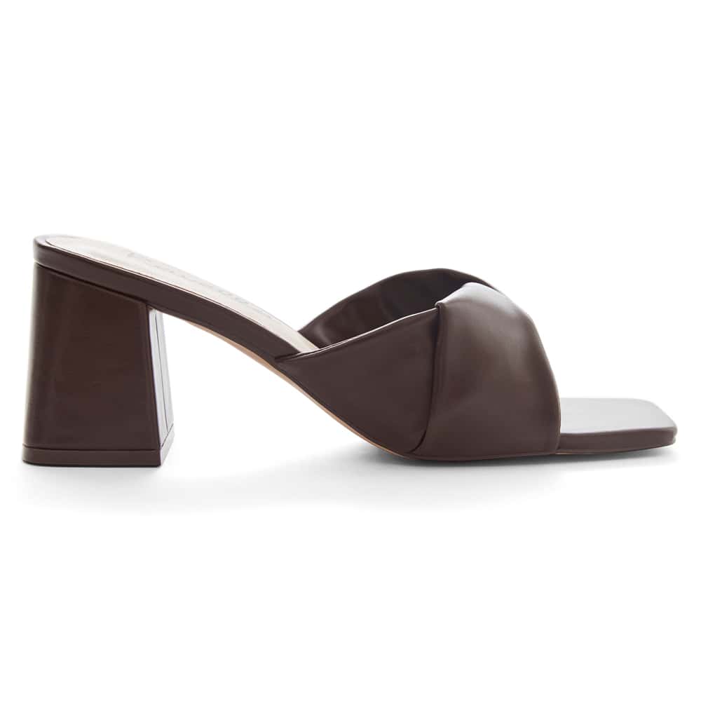 Skye Heel in Chocolate Smooth