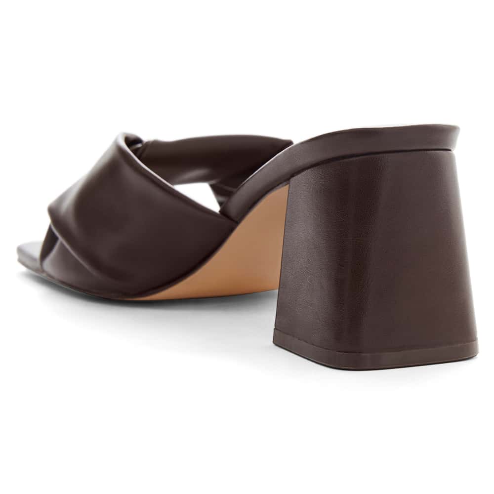Skye Heel in Chocolate Smooth