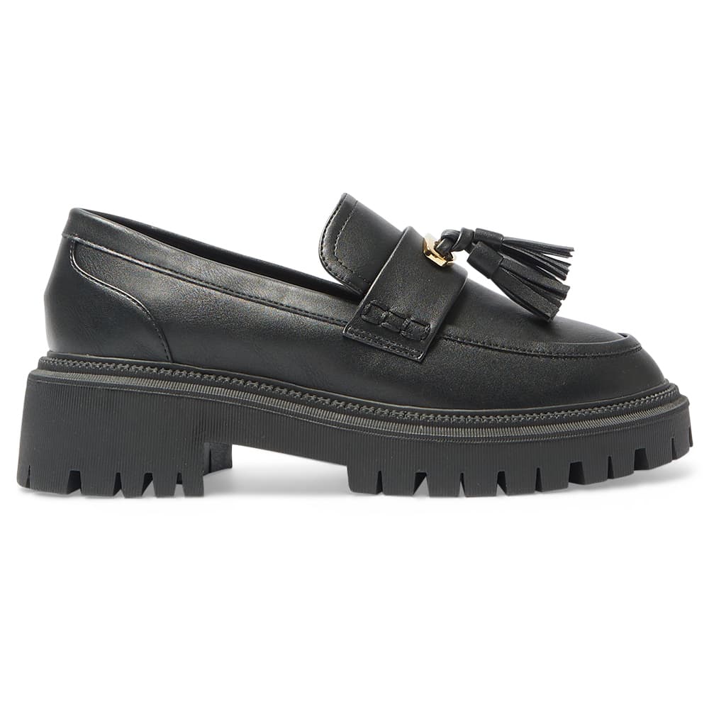 Strike Loafer in Black Smooth