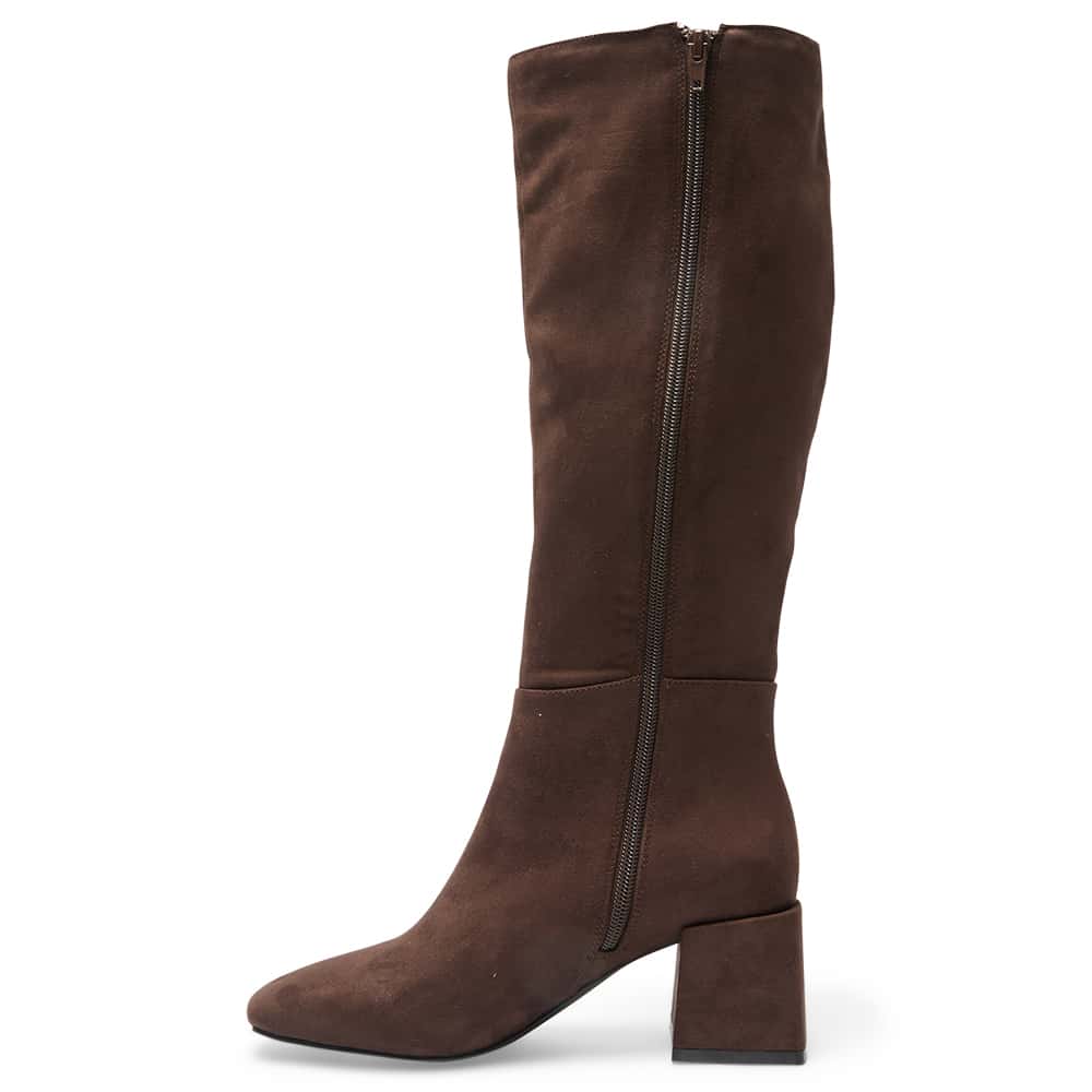 Tabby Boot in Chocolate