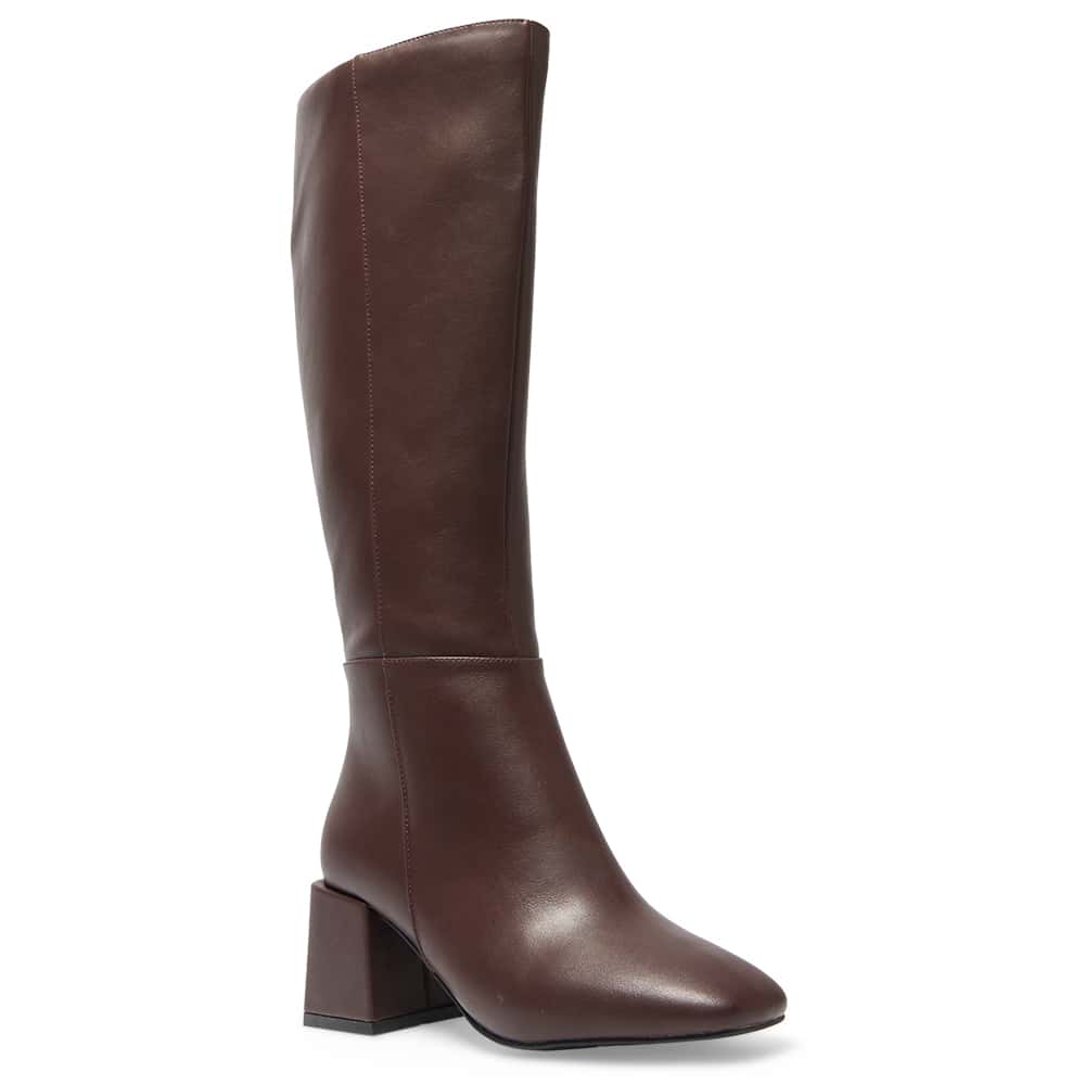 Tabby Boot in Wine Smooth
