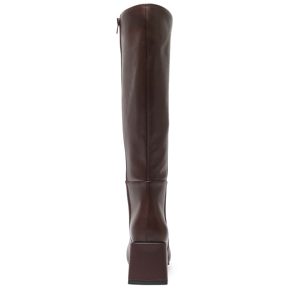 Tabby Boot in Wine Smooth