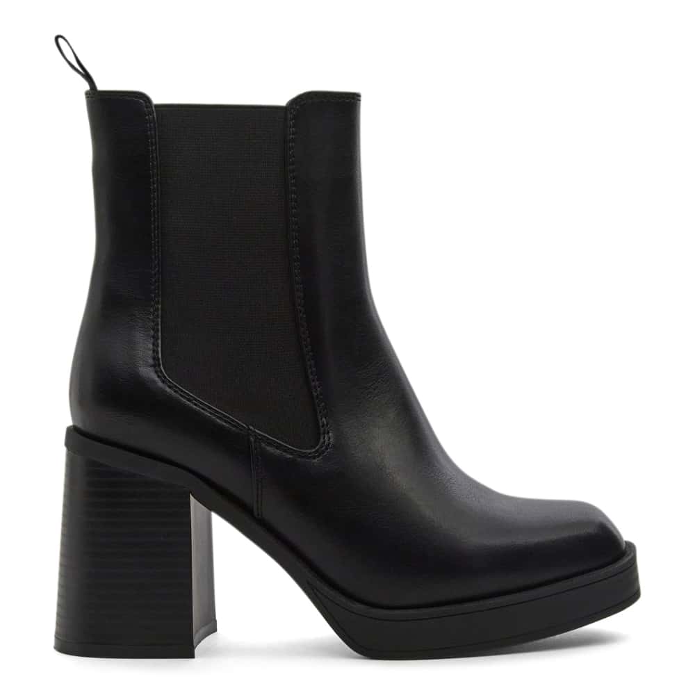 Tana Boot in Black Smooth