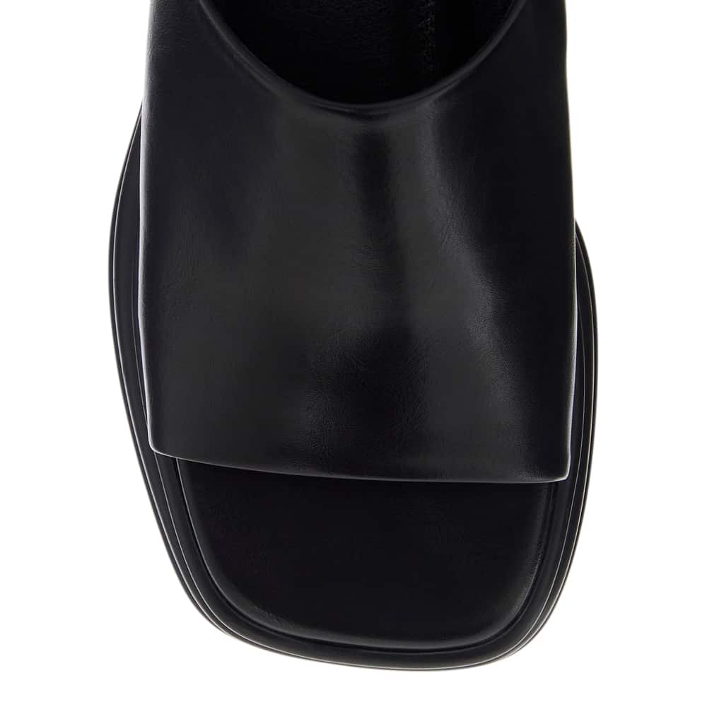 Thea Wedge in Black Smooth